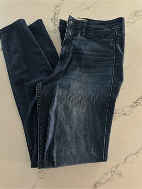 Hollister Dark Indigo High-Rise Jean Legging